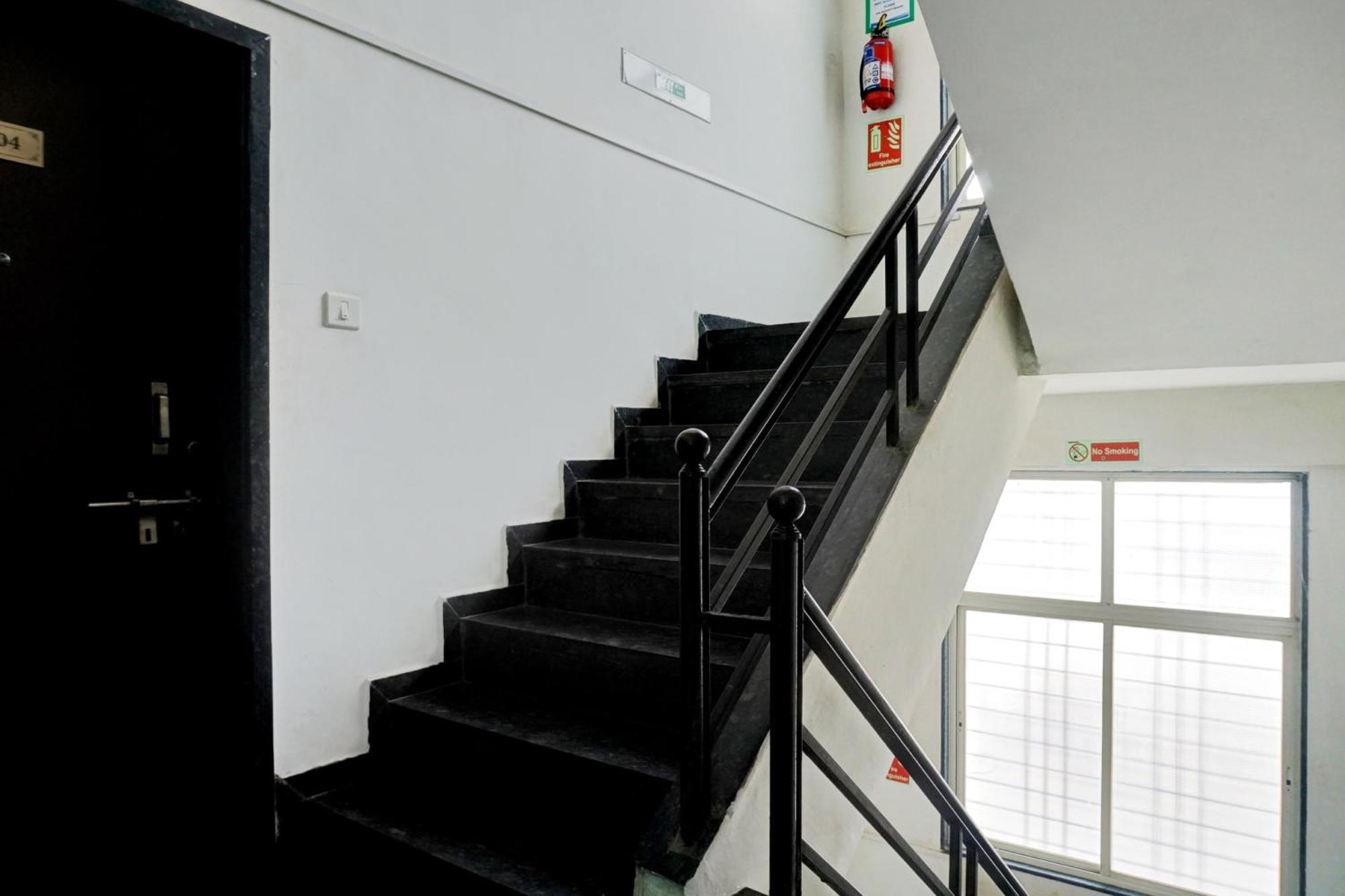 Hotel O Pristine Pune Eksteriør bilde